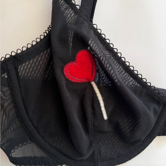 Victoria’s Secret Red Heart Lollipop Unlined Demi Bra Black Sheer Mesh 32DD NWT - Picture 3 of 6